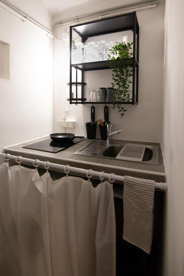 Trendy Souterrain Loft - Near City Center Wien Exteriör bild
